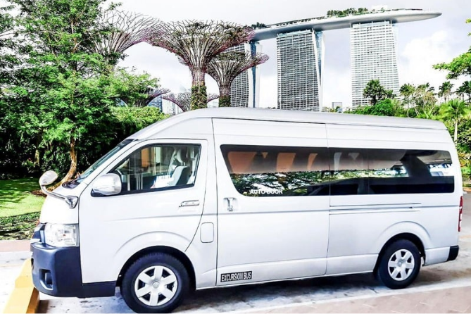 Mini Van - 13-seater for school transport